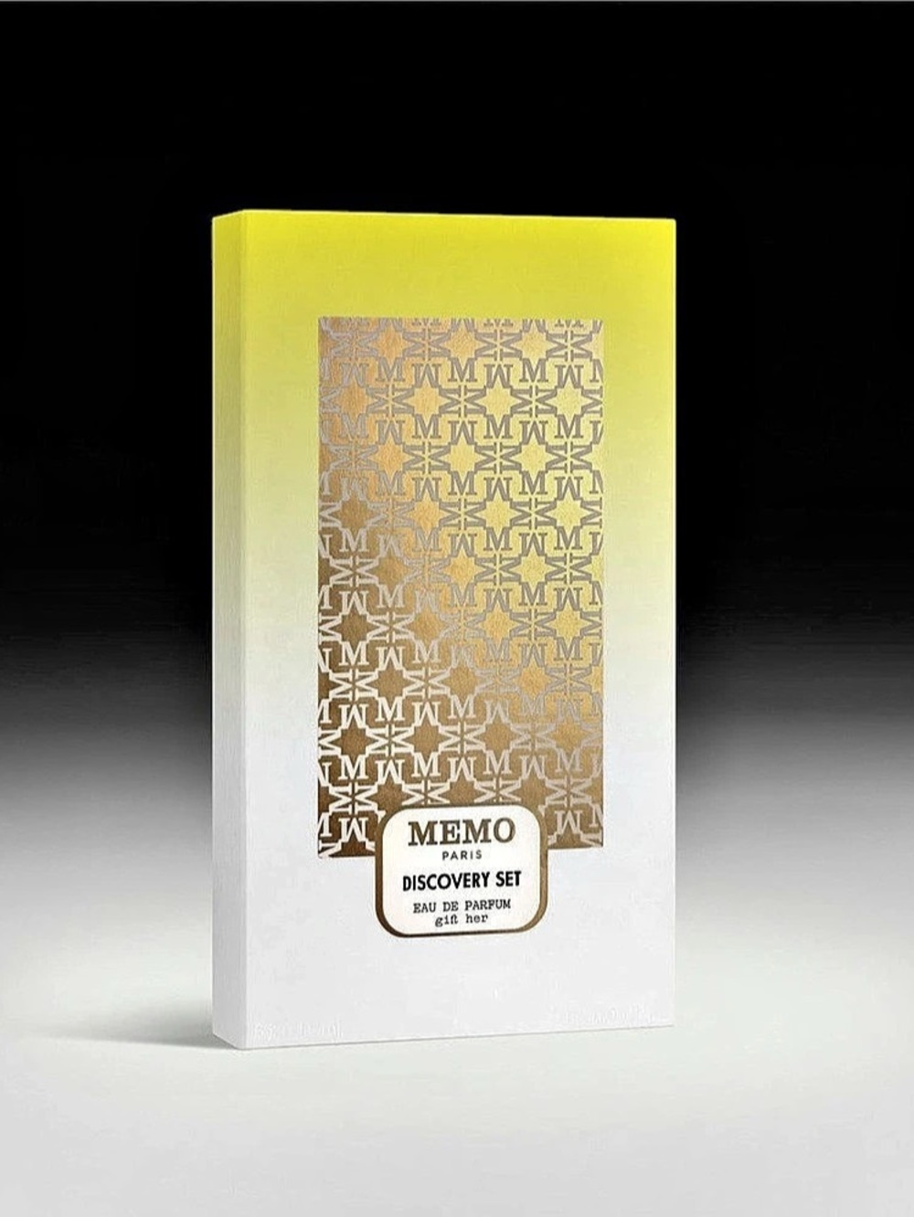 Memo Paris Discovery  Journey Book Sample Set